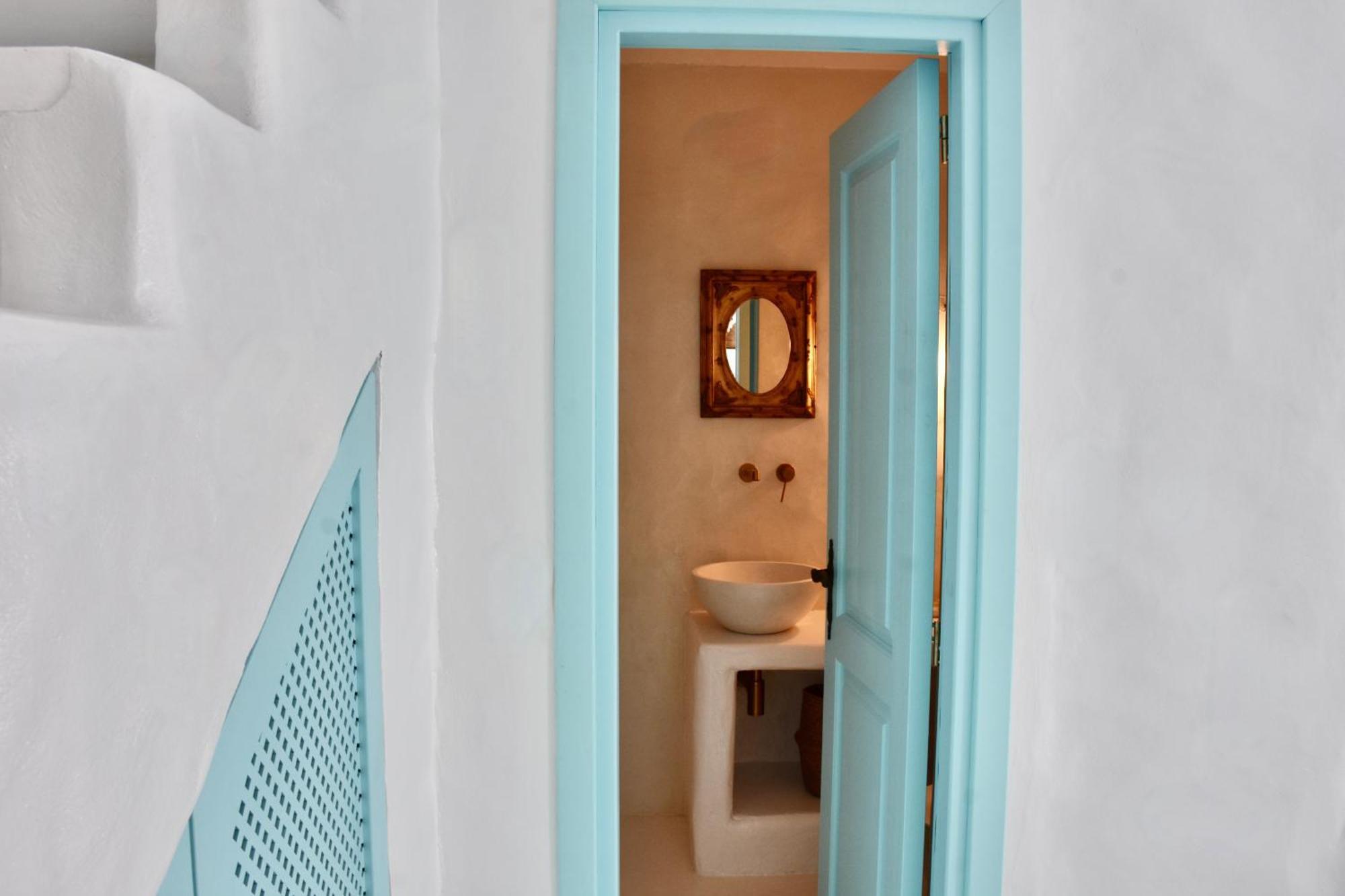 Salt Retreat - Seafront Villa Chalki Town Luaran gambar